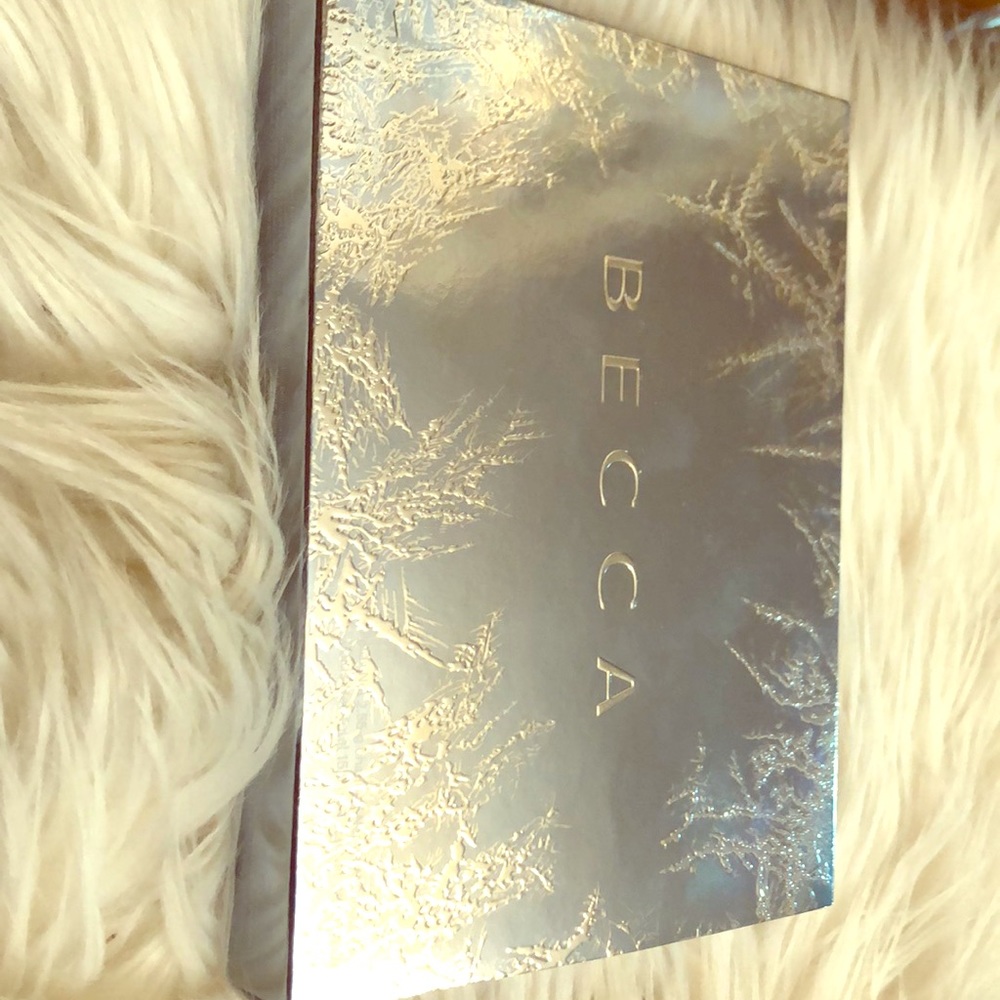 Becca Ski Glow Face Palette
